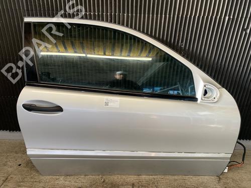 Used Right front door MERCEDES-BENZ C-CLASS Coupe (CL203) C 180 Kompressor (203.746) (143 hp) 16285788