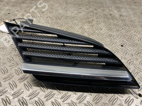 Grill NISSAN PRIMERA Hatchback (P12) 2.0 (140 hp) 28058173