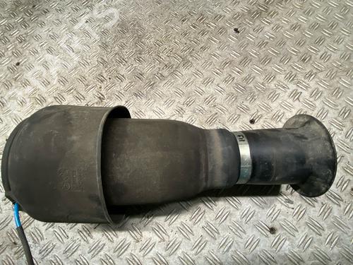Used Rear left wheel arch trim Rear left wheel arch trim 37024971 37024971