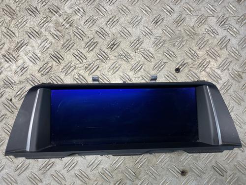 Used Display monitor BMW 5 Touring (F11) 520 d (184 hp) 26738704