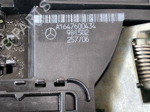 Rear right exterior door handle MERCEDES-BENZ M-CLASS (W164) ML 350 4-matic (164.186) | BP19396890C130 