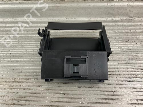 Koppholder/Gjenstandsholder MERCEDES-BENZ CLK (C208) CLK 230 Kompressor (208.348) (197 hp) 14606896