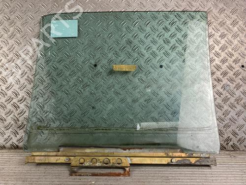 Rear left door window MERCEDES-BENZ /8 (W114) 230.6 (114.015) | BP15965122C20 