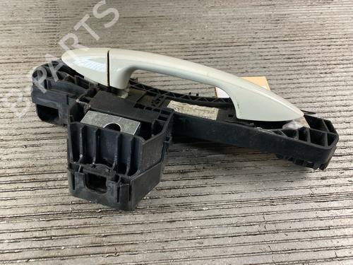 Front right exterior door handle MERCEDES-BENZ A-CLASS (W176) A 180 (176.042) | BP25590610C129 
