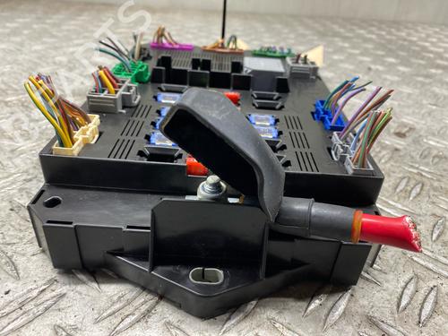 Fuse box JAGUAR XF I (X250) 3.0 D | BP23431618E1 