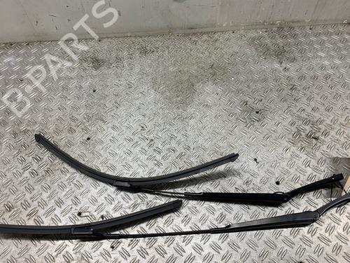 Used Front windshield wiper arm VW PASSAT B7 Variant (365) 1.4 TSI (160 hp) 27569694