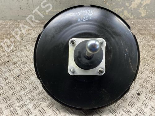 Used Servo brake VW PASSAT B6 Variant (3C5) 2.0 TDI (140 hp) 31770101