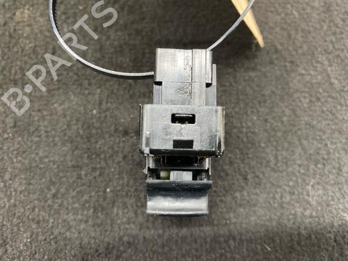 Left front window switch PEUGEOT PARTNER Box Body/MPV 1.6 BlueHDi 100 | BP39689848I27 - Image 2