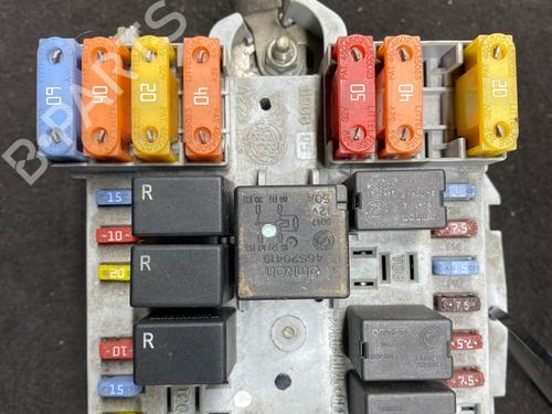 Used Fuse box Fuse box ALFA ROMEO 159 Sportwagon (939_) 1.9 JTDM 8V (939BXE1B) (120 hp) 40461948 40461948