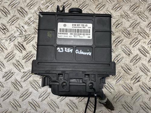 Used Gearbox control unit SKODA OCTAVIA I (1U2) 2.0 (116 hp) 32391334