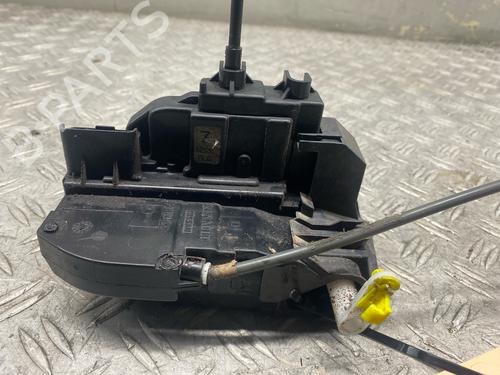 Front left lock NISSAN QASHQAI I (J10, NJ10) 1.6 dCi All-wheel Drive | BP28446460C98 