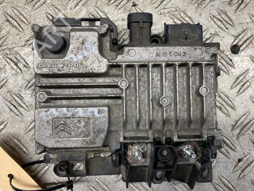 Used Control unit Control unit PEUGEOT 2008 I (CU_) 1.2 THP 110 / PureTech 110 (110 hp) 33698011 33698011