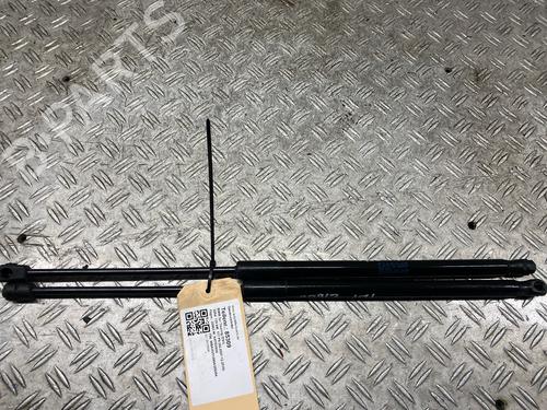 Used Tailgate lift support BMW 3 Touring (E91) 320 d (177 hp) 25051946