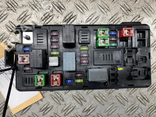 Used Fuse box CHEVROLET SPARK (M300) 1.0 (68 hp) 29813587