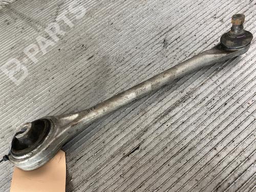 Højre fortil bærearm AUDI A8 D2 (4D2, 4D8) 2.8 (174 hp) 11685226