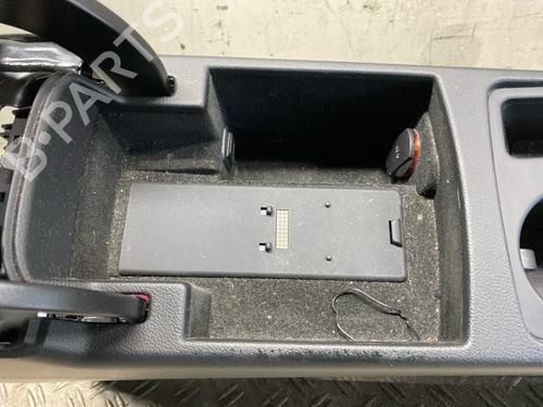 Middle console AUDI A5 (8T3) 3.2 FSI quattro | BP26499027I22 