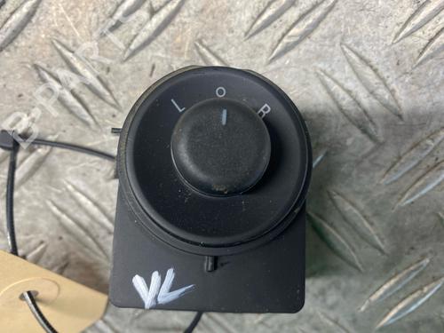 Used Mirror switch OPEL ASTRA J Sports Tourer (P10) 2.0 CDTI (35) (160 hp) 25872305