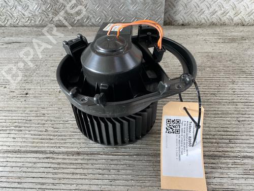 Used Heater blower motor MERCEDES-BENZ A-CLASS (W176) A 180 (176.042) (122 hp) 22357621