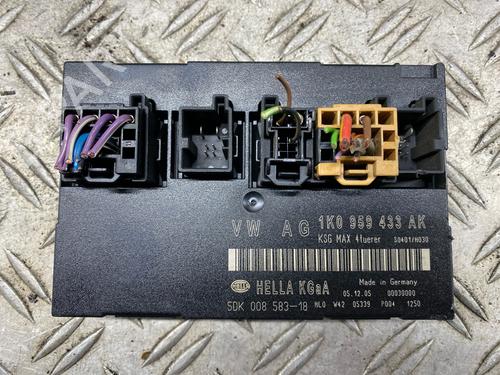 Used Electronic module VW CADDY III MPV (2KB, 2KJ, 2CB, 2CJ) 1.6 (102 hp) 28704133