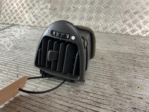 Air vent JAGUAR XJ (X308) 4.0 GND6725AB