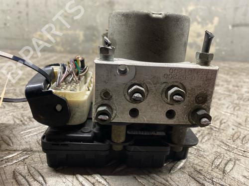 Used ABS pump ABS pump TOYOTA YARIS VERSO (_P2_) 1.3 (NCP20_, NCP22_, NCP20R, NCP22R) (84 hp) 36570226 36570226