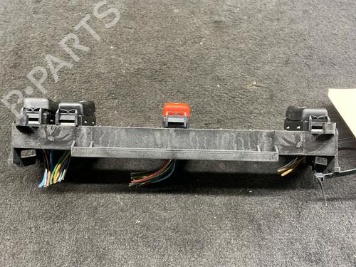 Switch MERCEDES-BENZ E-CLASS (W124) E 220 (124.022) | BP36667400I30 - Image 6