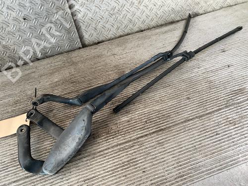 Used Front windshield wiper arm MERCEDES-BENZ CLS (C219) CLS 350 (219.357) (292 hp) 22180038