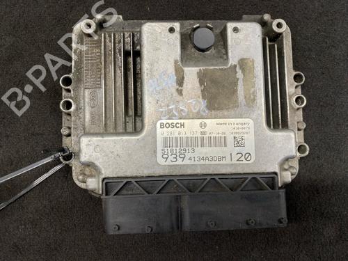 Used Engine control unit (ECU) Engine control unit (ECU) ALFA ROMEO 159 Sportwagon (939_) 1.9 JTDM 8V (939BXE1B) (120 hp) 40461937 40461937