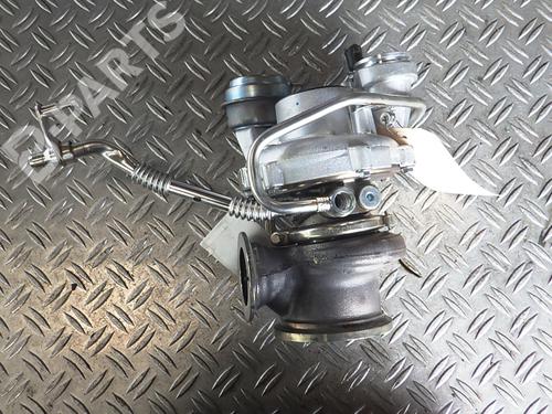 Used Turbocharger/Supercharger BMW 5 Touring (F11) 550 i (449 hp) 4921017