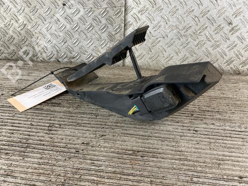 Pedal BMW 5 (E60) 520 i | BP21502722I4 