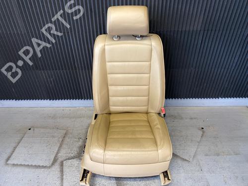 Right front seat VW TOUAREG (7LA, 7L6, 7L7) 5.0 V10 TDI (313 hp) 13413164