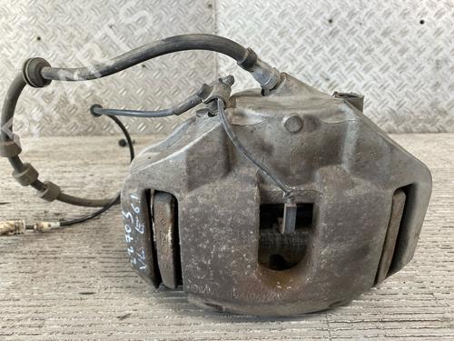 Used Left front brake caliper BMW 5 Touring (E61) 520 d (177 hp) 19312676