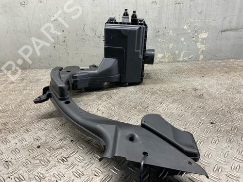Used Air filter box NISSAN QASHQAI II SUV (J11, J11_) 1.2 DIG-T (115 hp) 27684984