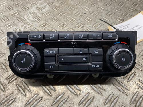 Used Climate control VW GOLF VI (5K1) 2.0 TDI (140 hp) 28423822