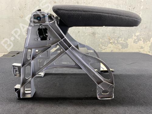 Armrest / Center console AUDI A4 B9 Avant (8W5, 8WD) 2.0 TDI | BP33182669I20  - Image 5