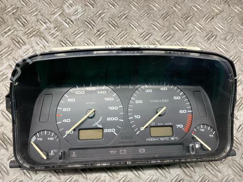 Used Instrument cluster VW GOLF III (1H1) 1.8 (90 hp) 25920918