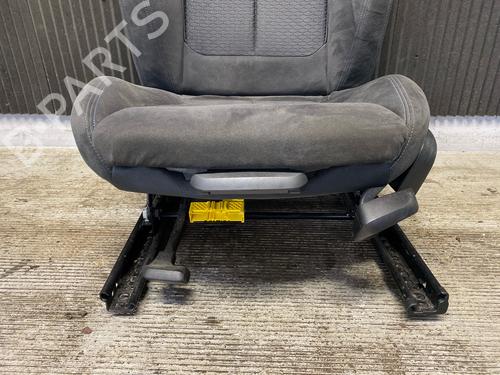 Left front seat BMW 1 (F20) 120 d | BP16447080C15 