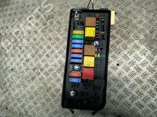 Used Fuse box OPEL VECTRA C GTS (Z02) 3.2 V6 (F68) (211 hp) 29528086