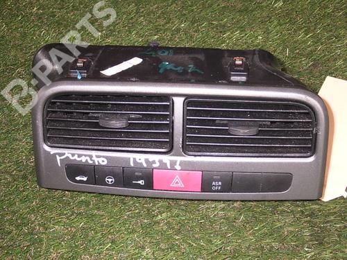 Used Switch FIAT GRANDE PUNTO (199_) 1.3 D Multijet (199.AXD11, 199.AXD1A, 199.AXD1B,... (90 hp) 4922971