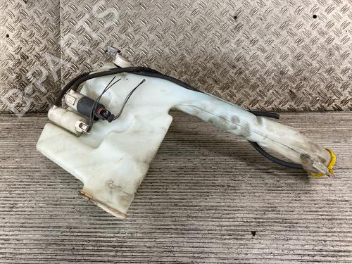 Windscreen washer tank JEEP GRAND CHEROKEE II (WJ, WG) 2.7 CRD 4x4 | BP18146274C113 