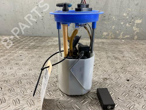 Used Fuel pump VW SCIROCCO III (137, 138) 1.4 TSI (160 hp) 28041602