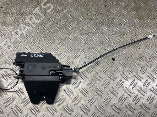 Used Tailgate lock BMW 1 Coupe (E82) 120 d (177 hp) 25794088
