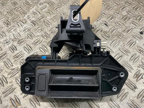 Used Tailgate handle MERCEDES-BENZ E-CLASS T-Model (S211) E 280 T CDI (211.220) (190 hp) 29483510