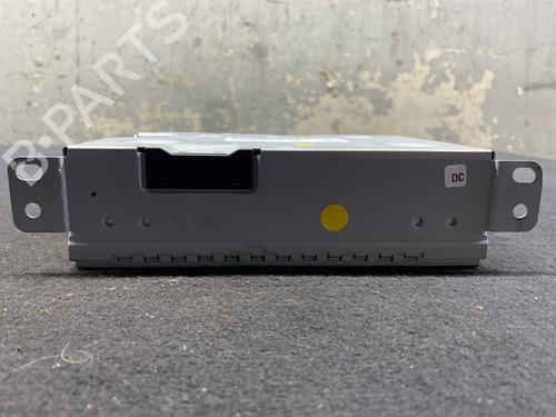 Used Radio Radio PEUGEOT 2008 I (CU_) 1.2 THP 110 / PureTech 110 (110 hp) 33690532 33690532