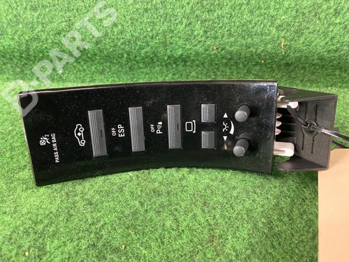 Used Switch Switch MERCEDES-BENZ S-CLASS (W221, V221) S 500 (221.071, 221.171) (388 hp) 11035076 11035076