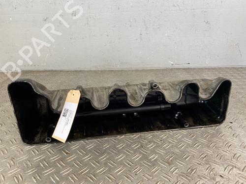 Valve cover MERCEDES-BENZ /8 (W115) 240 D 3.0 (115.114) | BP14605655M124