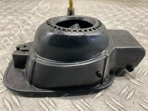 Fuel flap VW GOLF IV Variant (1J5) 1.6 16V | BP25121695C131 