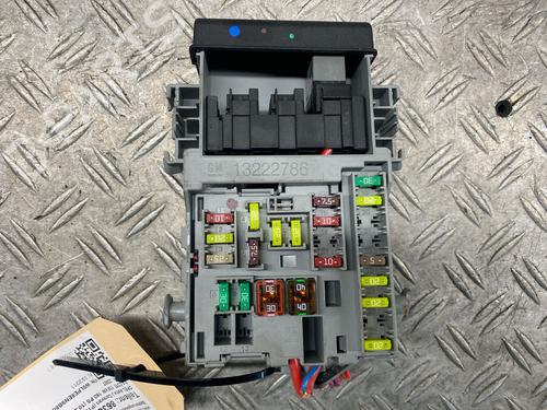 Used Fuse box OPEL ASTRA J Sports Tourer (P10) 2.0 CDTI (35) (160 hp) 25872297
