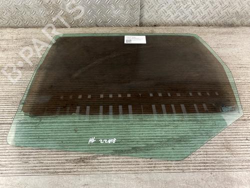 Dreieckscheibe links hinten für JEEP GRAND CHEROKEE III (WH, WK) 3.0 CRD 4x4 (218 hp) 21843561