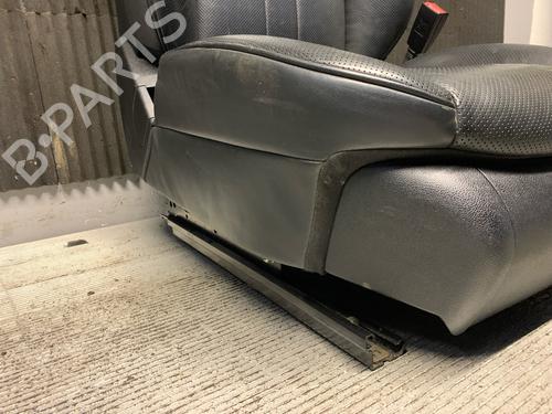 Right front seat MERCEDES-BENZ CLS (C219) CLS 350 (219.357) | BP22316676C16 